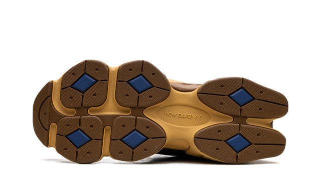 NB 9060 Black Royal Gum