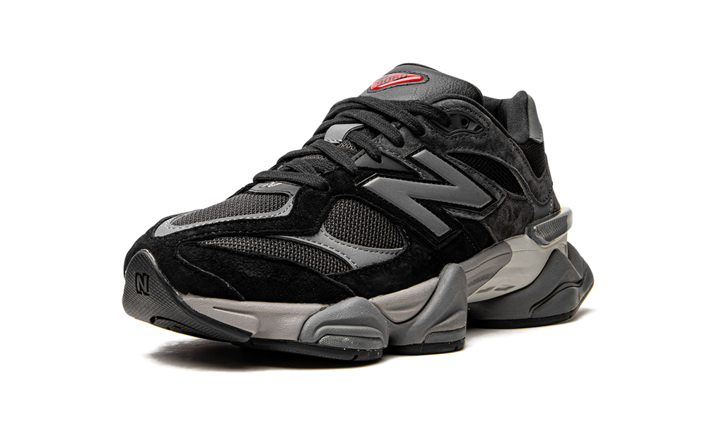 NB 9060 Black Castlerock